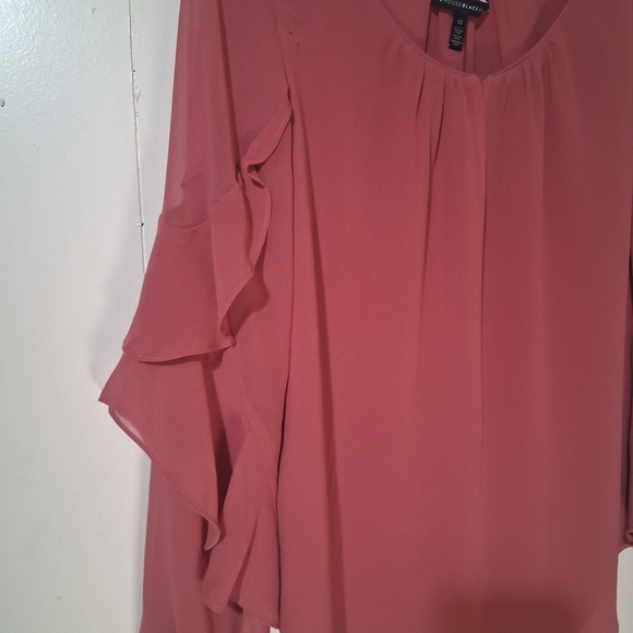 White House Black Market Blush Ruffle Sleeve Blouse - Picture 3 of 3